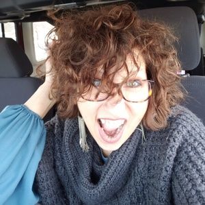 Meet your Posher, Carrie